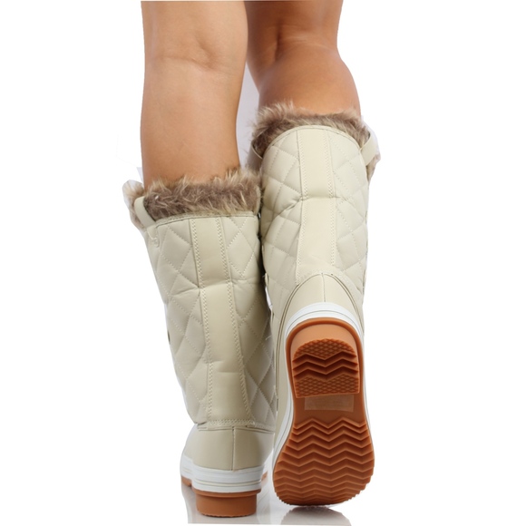 Size 6 Off White Lace Up Quilted Mid Calf Winter Snow Boo - Picture 8 of 9